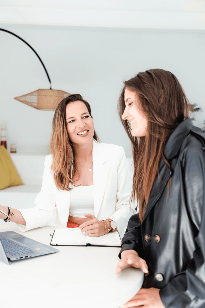 Saskia Drewicke in a personal financial planning session with a client